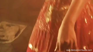 Spectacular Woman Seduce Her Lover Showing Her Erotic Spectacular Making