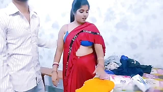 मेरी सौतेली चाची इतनी sexy हे की मुझ से रुका नहीं गया। Sexy hot chunky tits my hot Indian aunty xxxsoniya